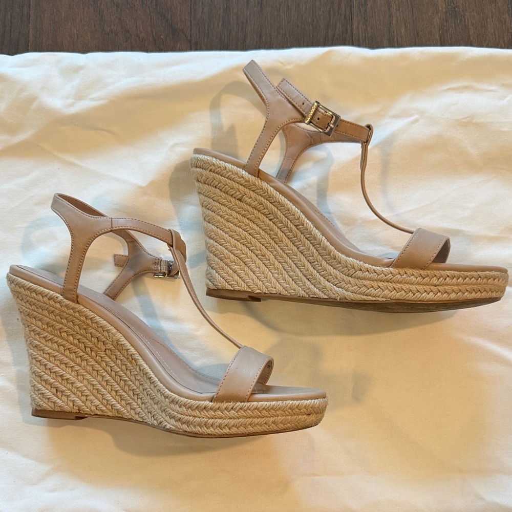 Charles David Nude Tan Espadrille Wedge Sandals